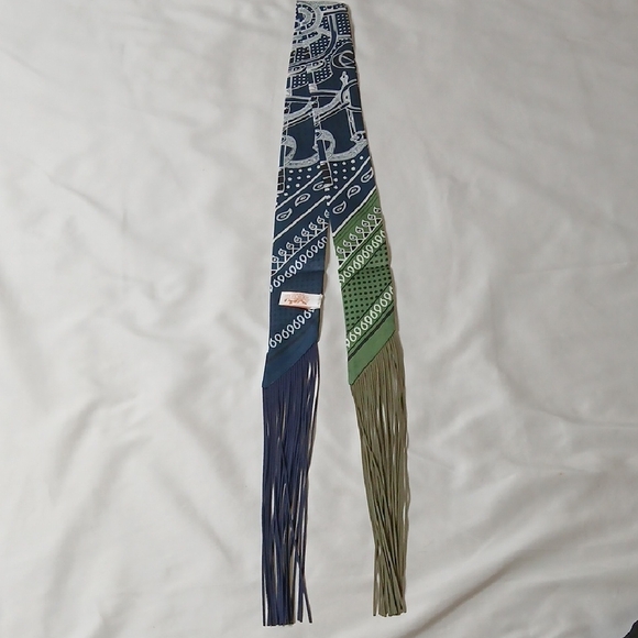 Hermes Navy Blue and Green Silk Twilly with Long Fringe - Picture 2 of 4